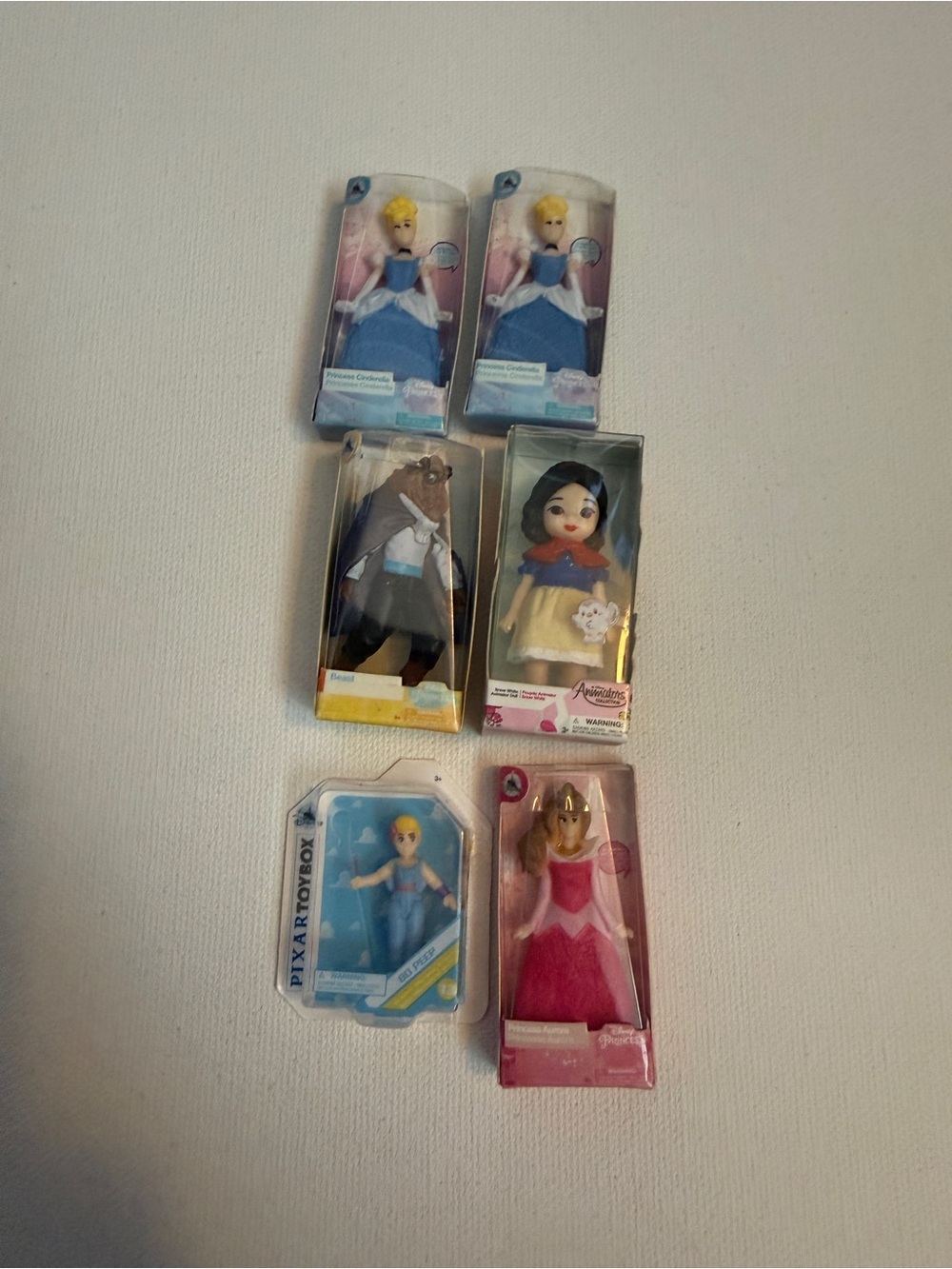 Mini Brands Disney princesses & characters
